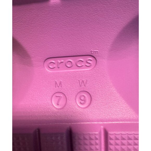 Crocs Classic Platform Clog Sandals Pink Size 7 M / 9 W Lightweight Slip-On Shoe - Picture 9 of 9